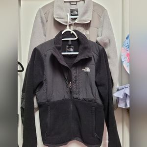 Good Condition 2 The North Face Size Medium  Fleece